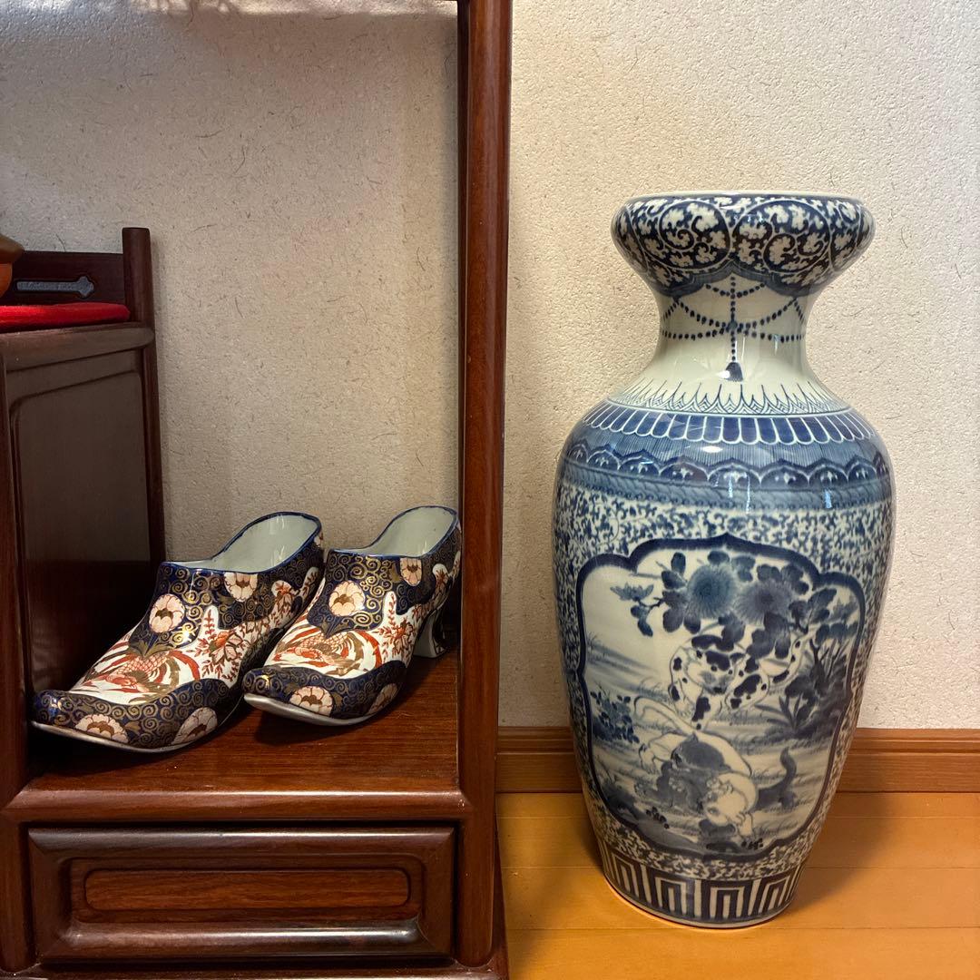 骨董　有田焼　伊万里　希少　蛸唐草　花唐草　楼閣　３匹の猫の戯れ　花器　花入　壺