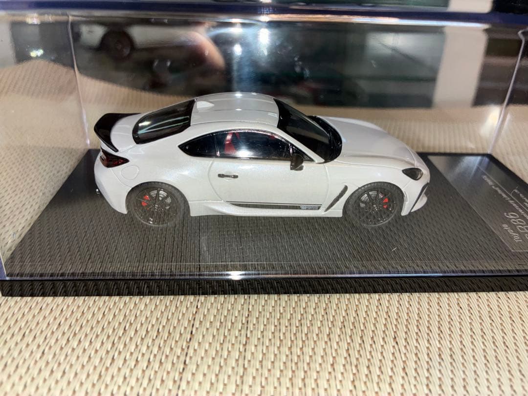 ハイストーリー 1/43 トヨタGR86特別仕様車