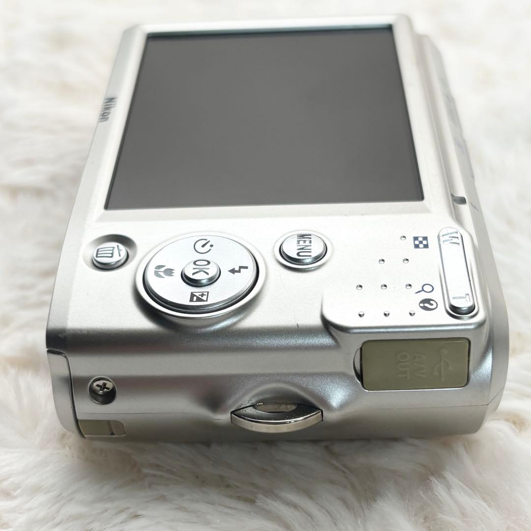 動作確認済み Nikon coolpix L18 シルバー 電池式
