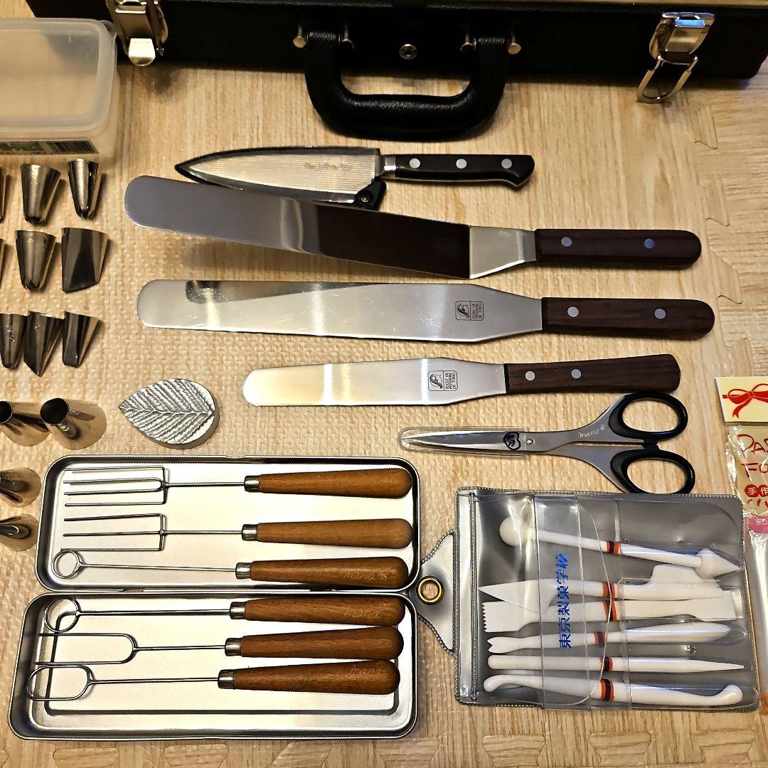 製菓専門学校　調理器具　製菓器具セット ケース付き　口金　チョコレート