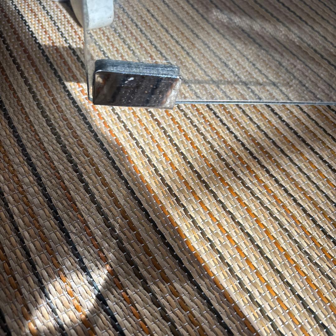 イケヤ　ガラスコレクション棚