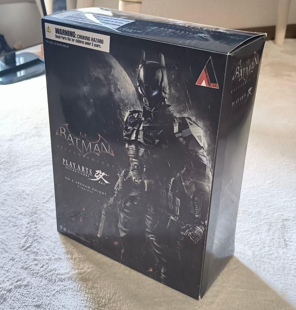 BATMAN: ARKHAM KNIGHT フィギュア (26cm)