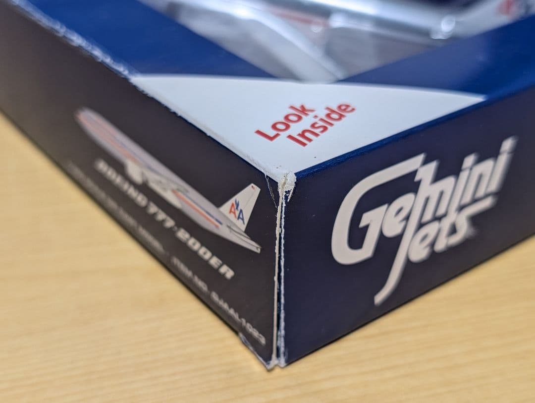 航空機・ヘリコプター American Airlines B777-200ER 1:400