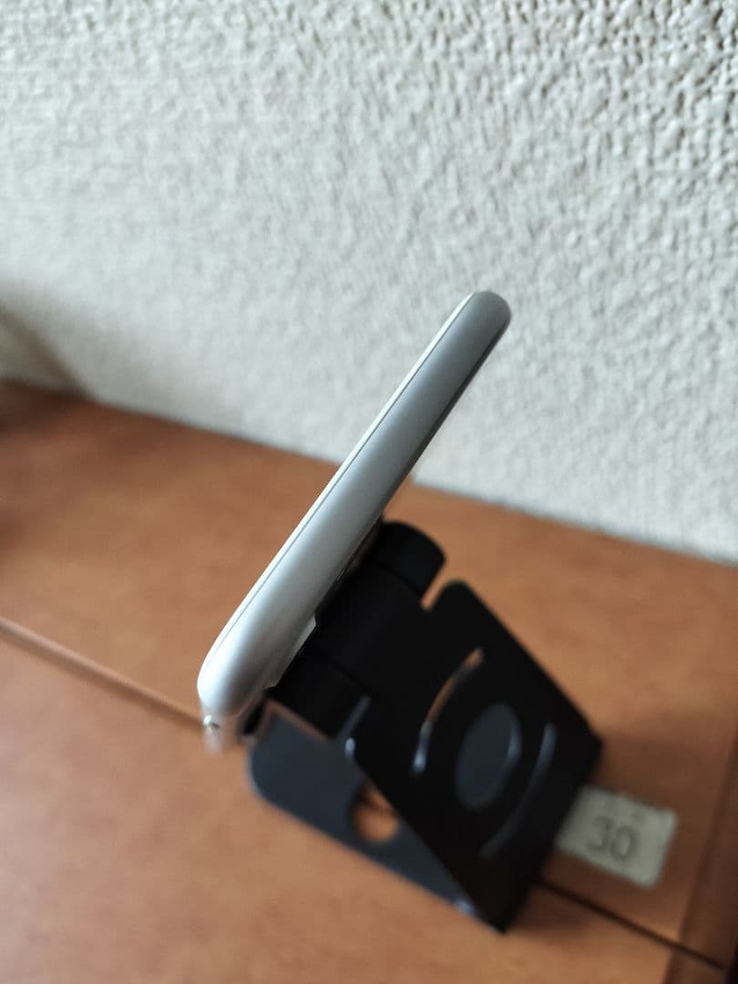 iPhone 7 32GB バッテリー96% simフリー