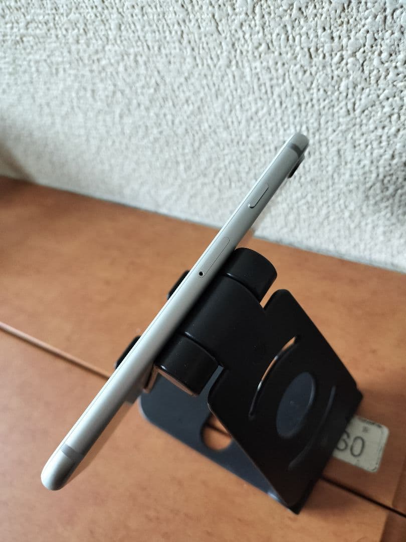 iPhone 7 32GB バッテリー96% simフリー