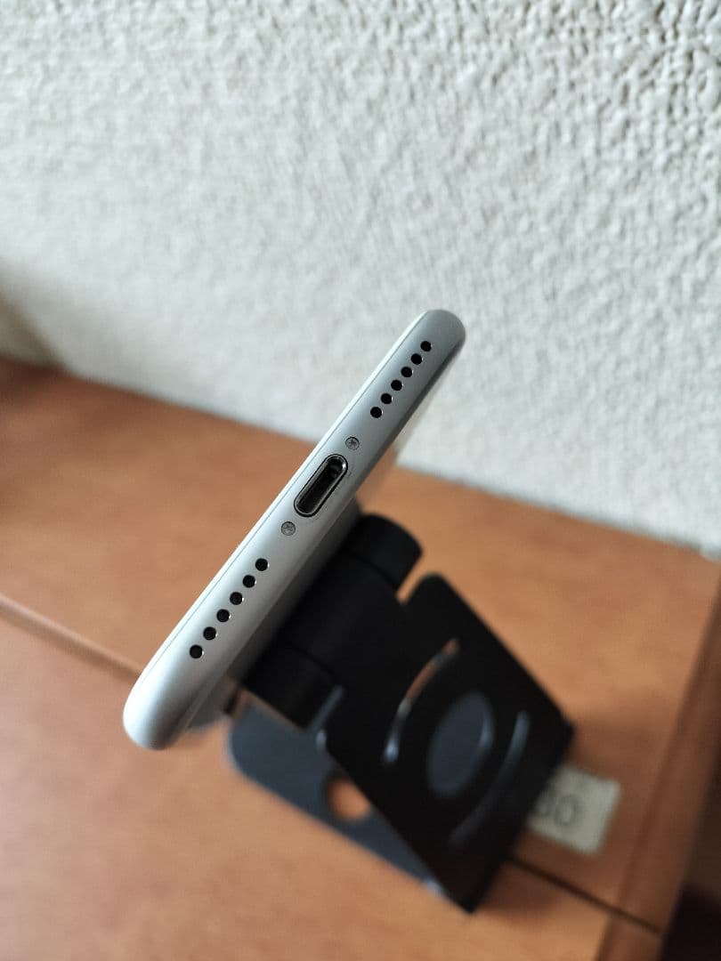 iPhone 7 32GB バッテリー96% simフリー