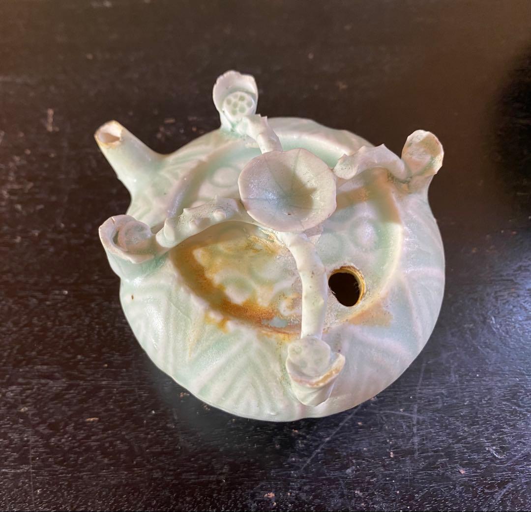 アンティーク・青白磁(影青)・蓮華形　水滴・唐木鑑賞ケース付き•２点セット　レア