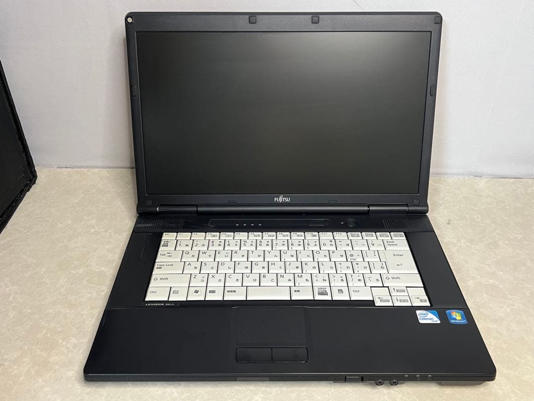 Windowsノート本体 FUJITSU LIFEBOOK A561/D win10