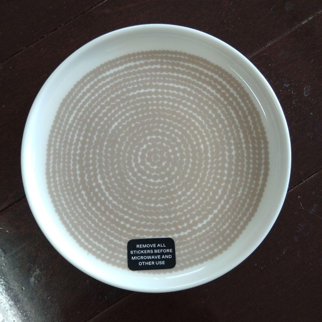 マリメッコ 072638 お皿 13.5cm ホワイト×ベージュ