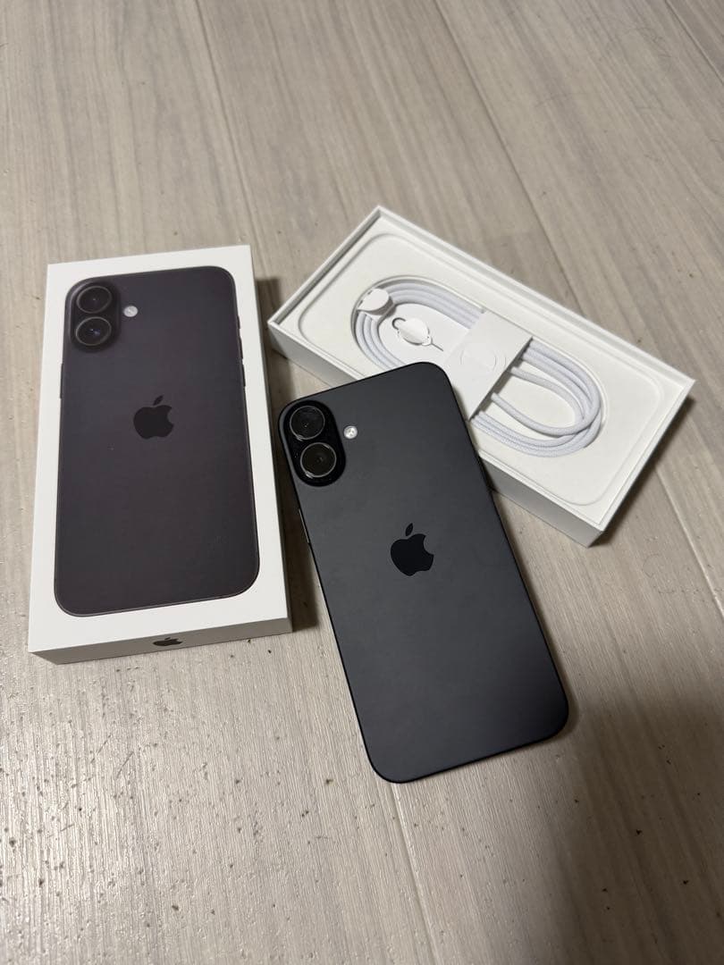 iPhone 16 plus 256GB ほぼ新品