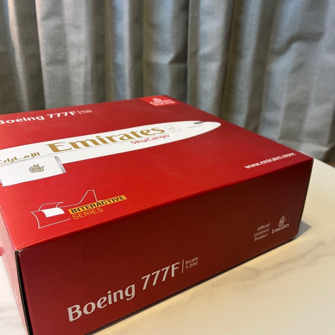 GeminiJets Emirates Boeing 777 模型 1:200