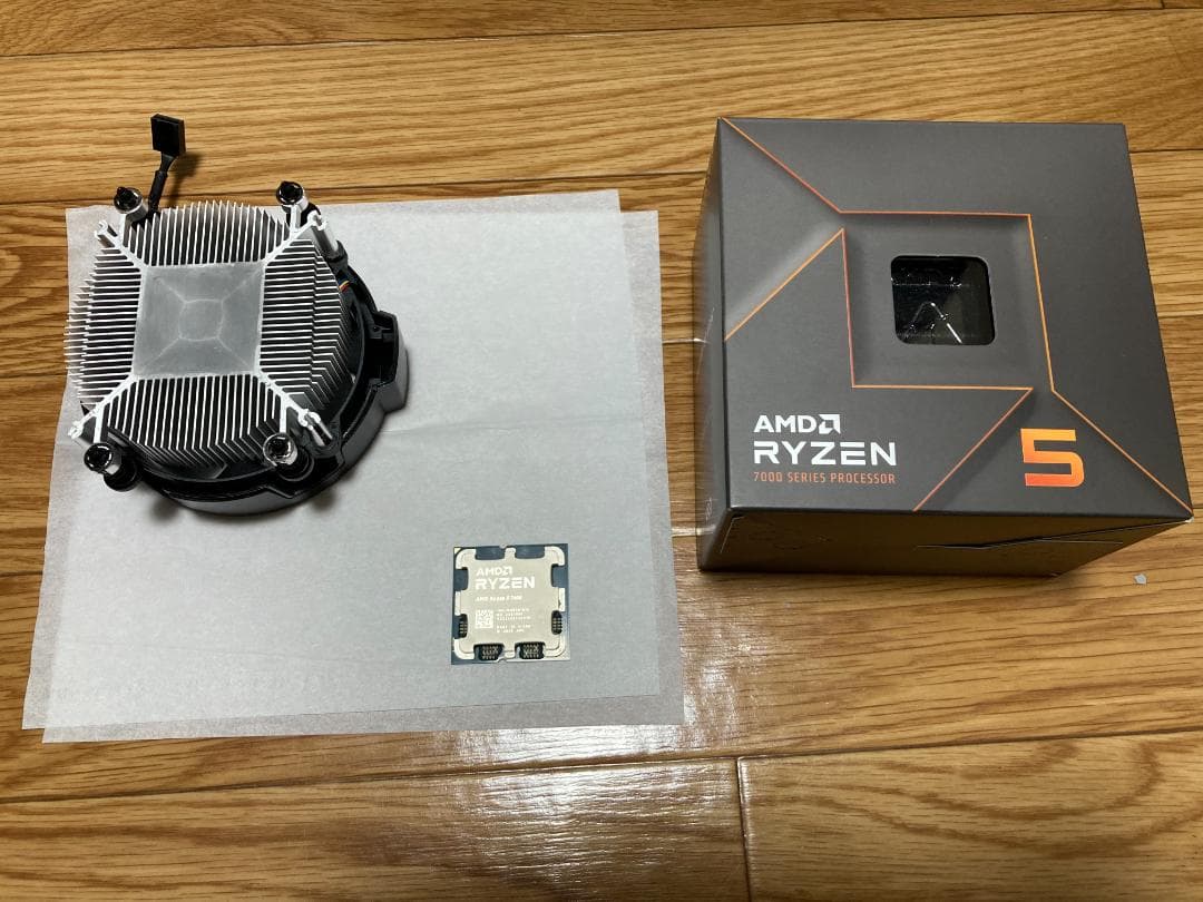 AMD Ryzen 5 7600 CPU（リテールクーラー付き）