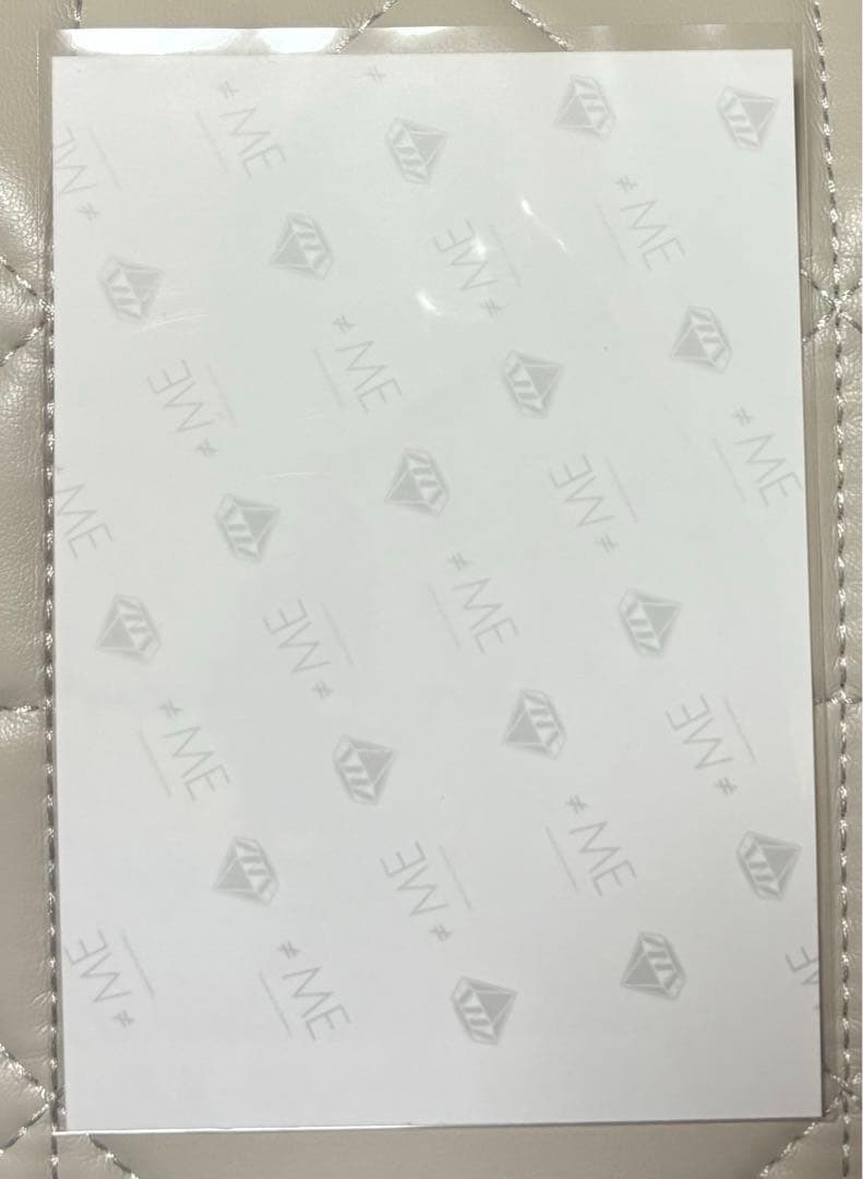 ノイミー　鈴木瞳美　全国ツアー2023　トランプ衣装　直筆　チュウ