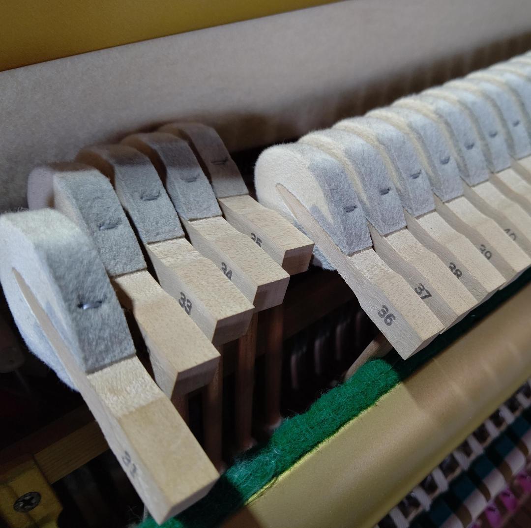 ヤマハ U1H【倉庫在庫～特に良い音のピアノを厳選 / 未整備・現状品渡し】