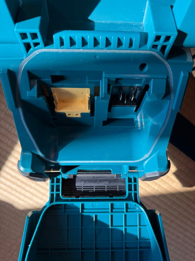 [値下げ] マキタ MR202 青 充電式スピーカー