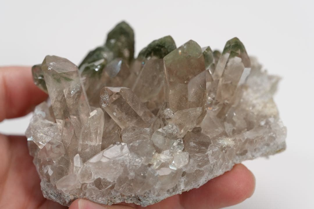 【最高級】クローライトインクォーツ スイス産 95×79×50mm