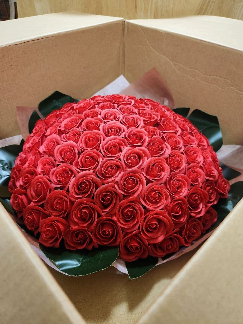 青*夫様 ソープフラワー　薔薇　花束　108本　彩花