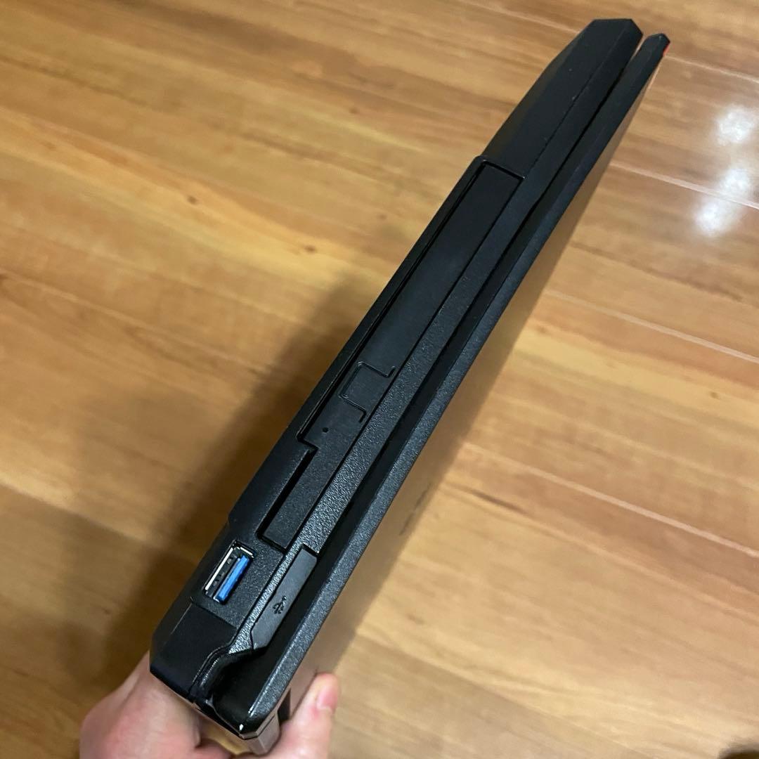 富士通LIFEBOOKA577/R i5-7200U 8GB SSD Win11