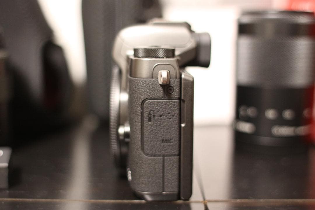 Canon デジタルミラーレス一眼レフカメラ EOS M5 動作品