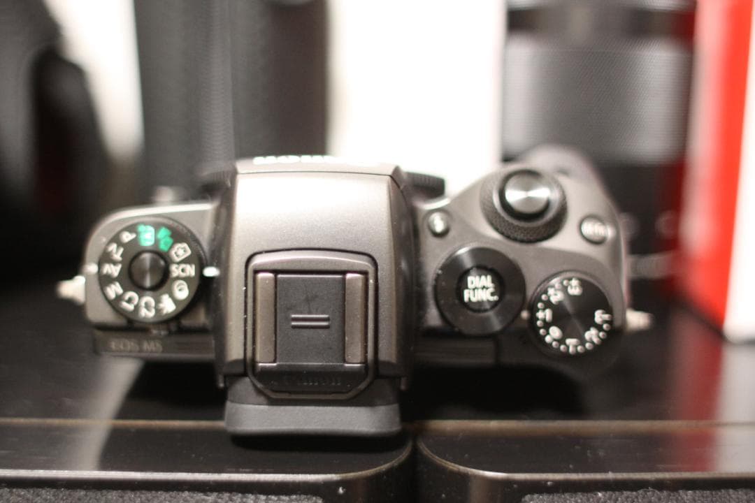 Canon デジタルミラーレス一眼レフカメラ EOS M5 動作品