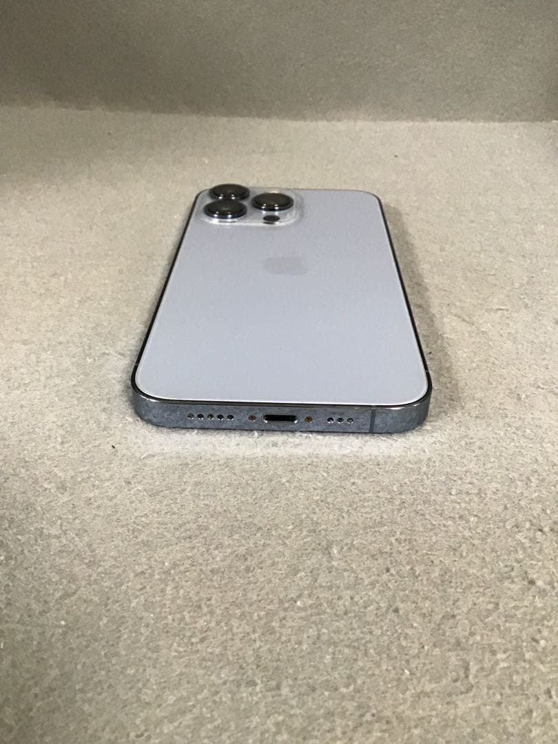 美品　Appleストア版　SIMフリー　iPhone13 Pro 256GB