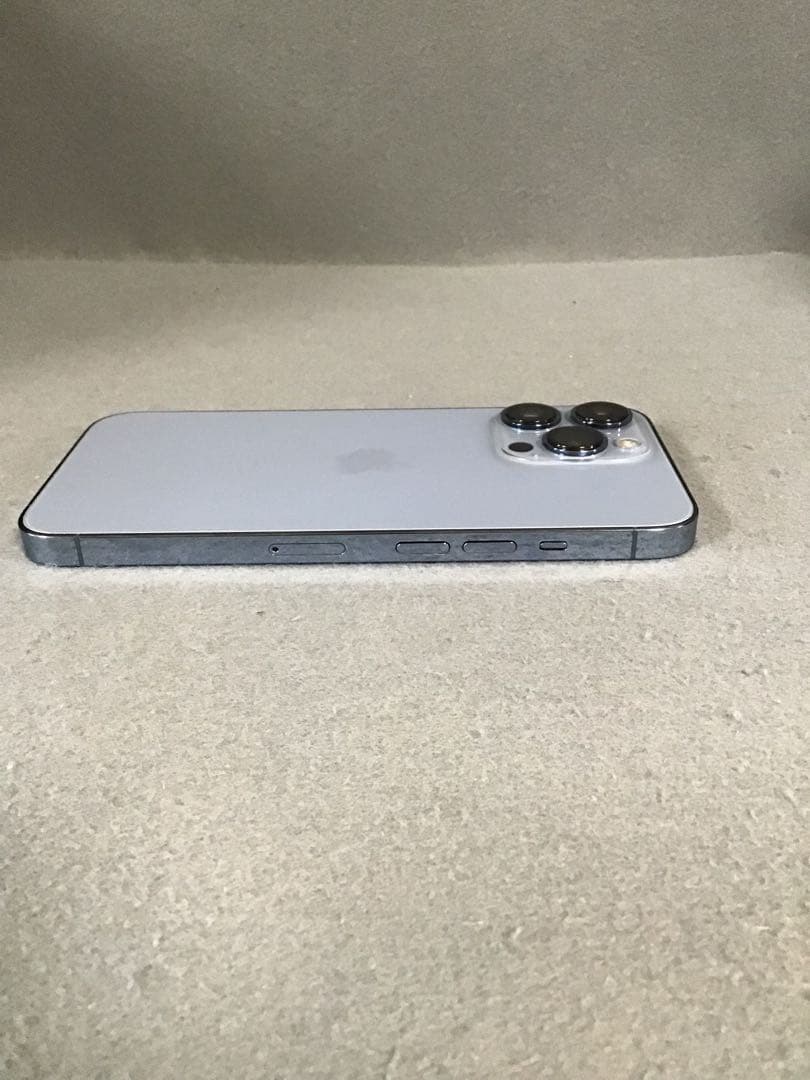美品　Appleストア版　SIMフリー　iPhone13 Pro 256GB