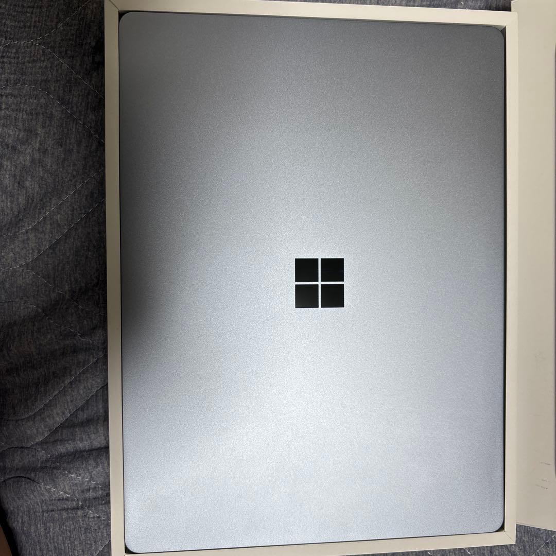 Surface Laptop Go 3 学生向け特別モデルアイスブルー512gb