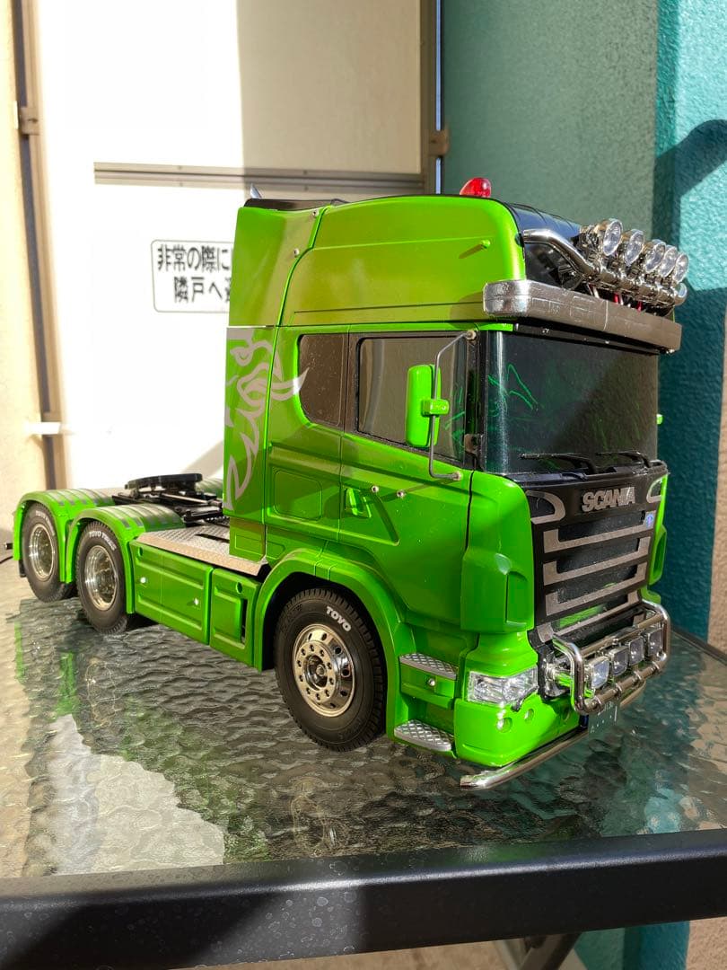 タミヤ 1/14 スカニア R620 6×4トップライン　煙突マフラーフルオペ