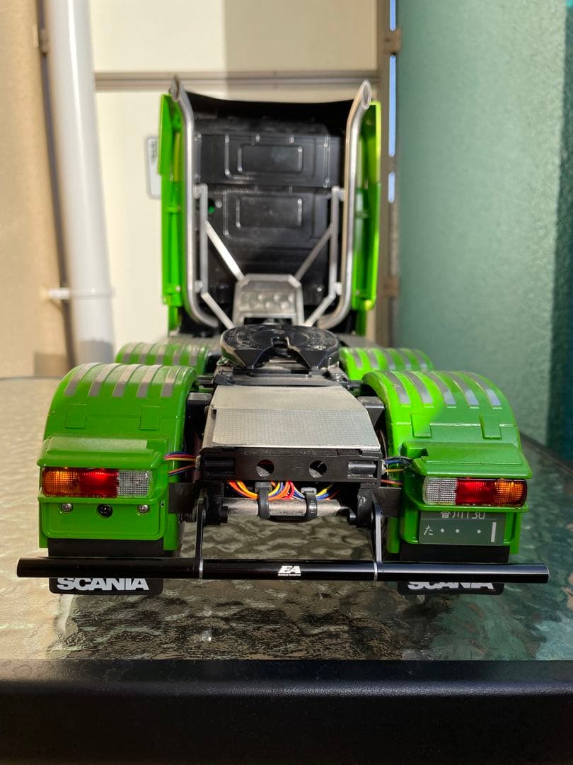 タミヤ 1/14 スカニア R620 6×4トップライン　煙突マフラーフルオペ