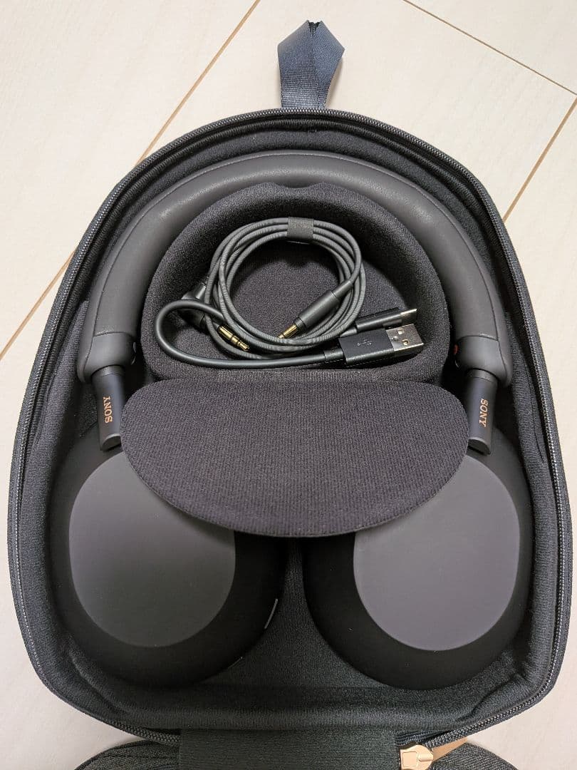 SONY WH-1000XM5　ワイヤレスヘッドホン