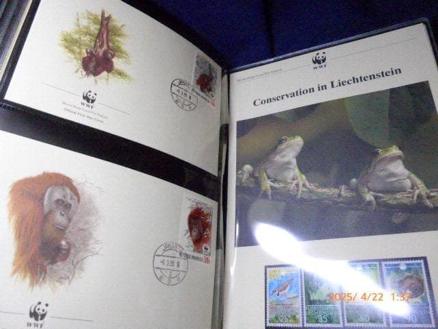 貴重なWWF公認の 海外のオフシャルスタンプコレクション