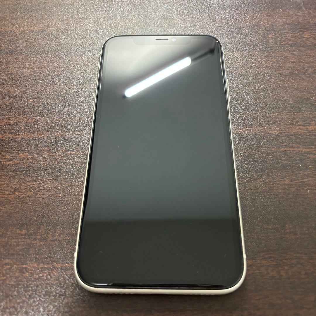 iPhone11 ホワイト 64GB