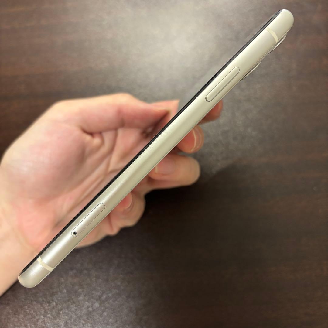 iPhone11 ホワイト 64GB