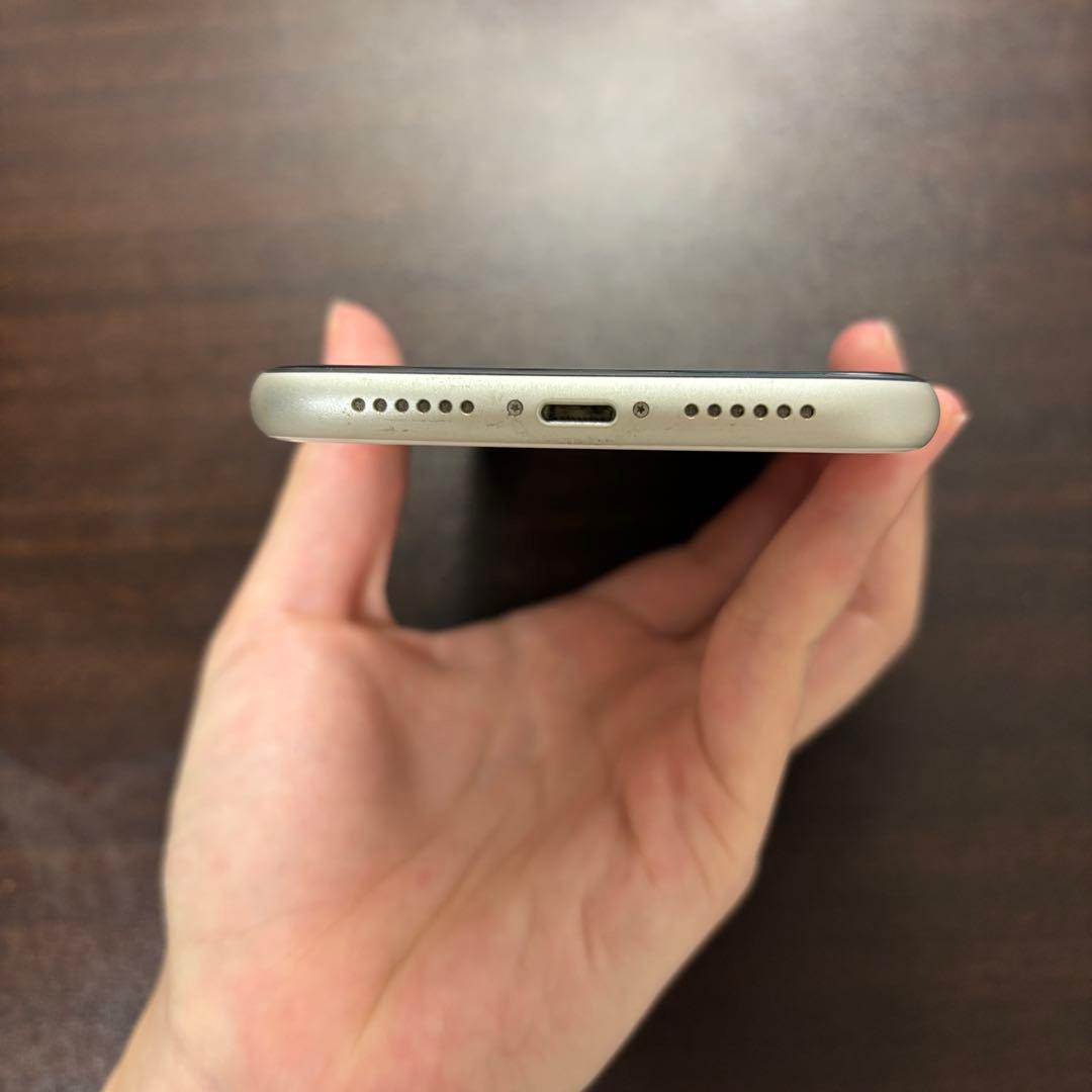 iPhone11 ホワイト 64GB