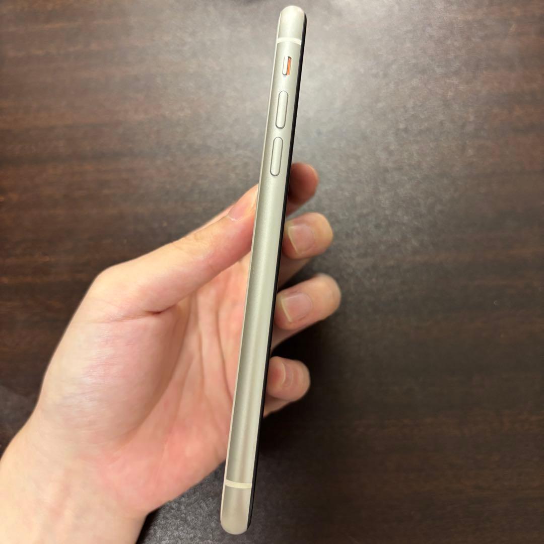 iPhone11 ホワイト 64GB