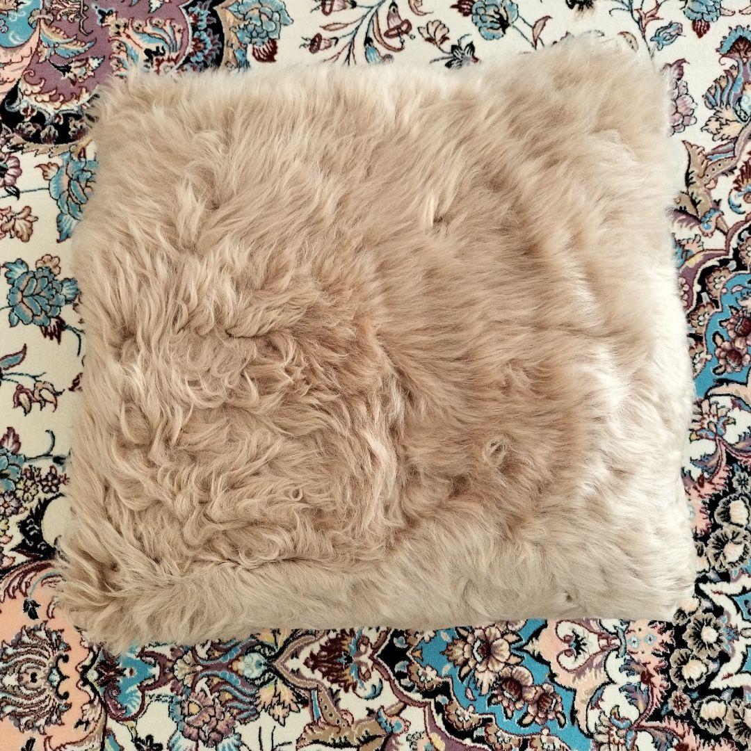 ムートンクッション 2個