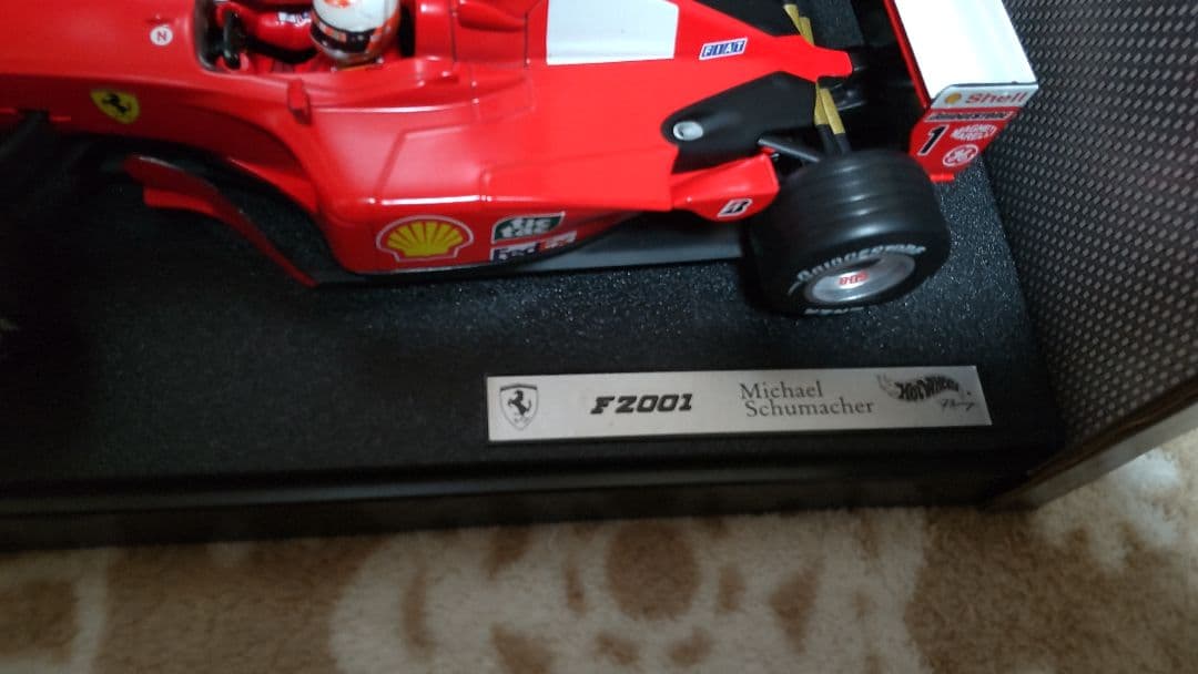 フェラーリ F2001 シューマッハ 限定モデル