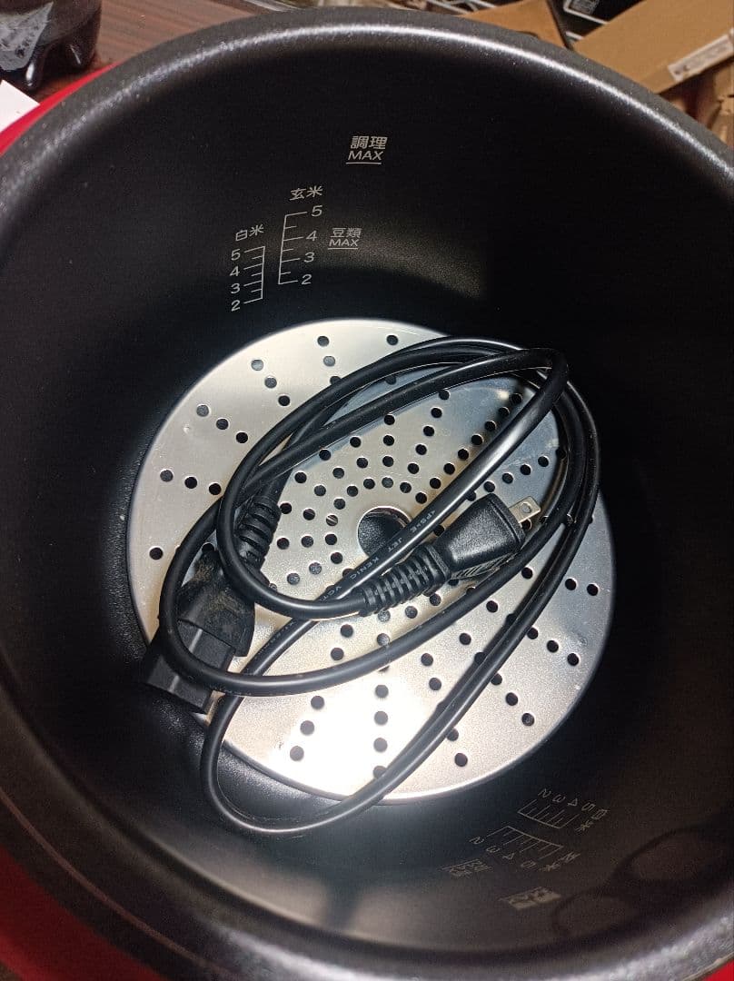 siroca 4L電気圧力鍋　赤