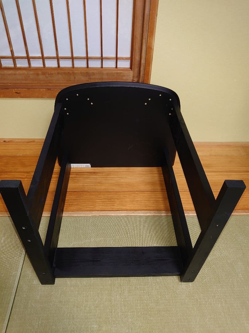 【累積137台目の出品】1台用パチスロ実機の置き台（シンプルスタンド）小さめ黒色