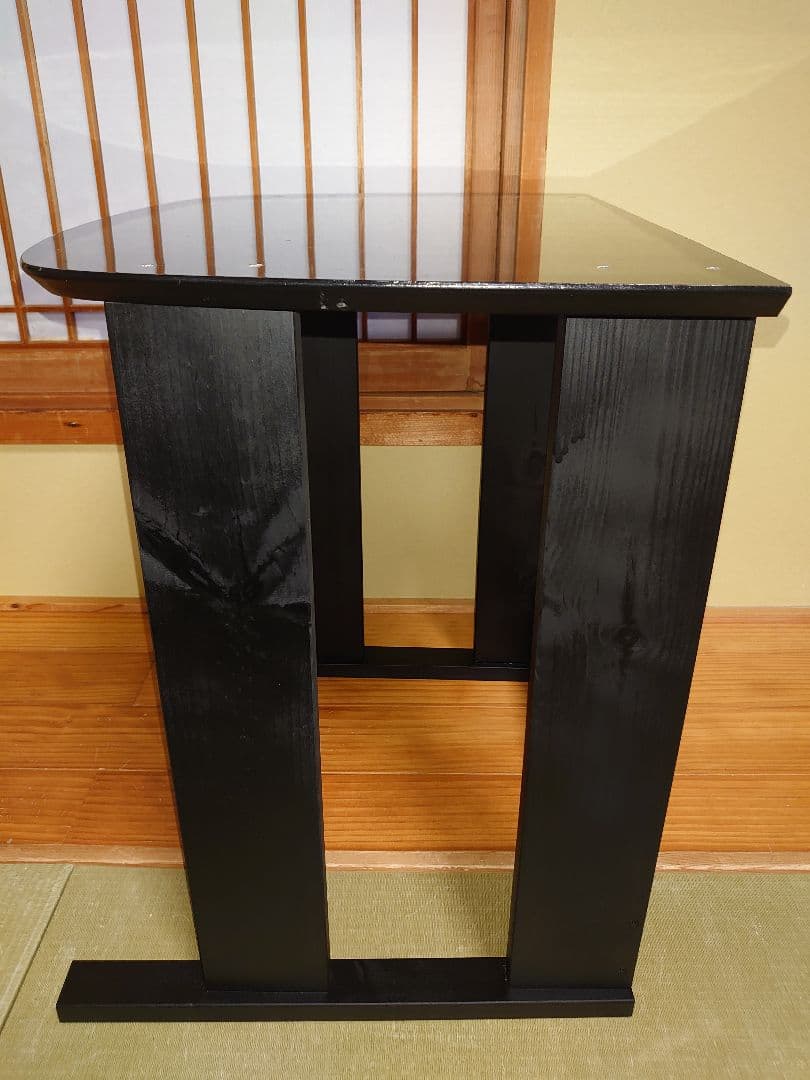 【累積137台目の出品】1台用パチスロ実機の置き台（シンプルスタンド）小さめ黒色