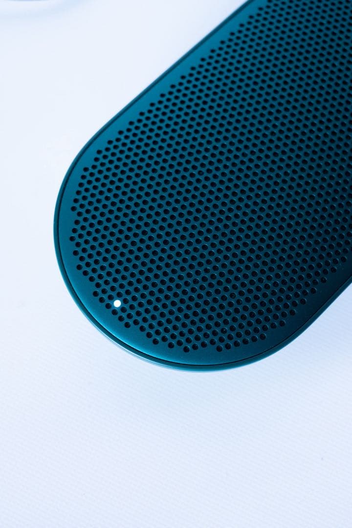 B&O ポータブルBluetoothスピーカー Beoplay P2 美品