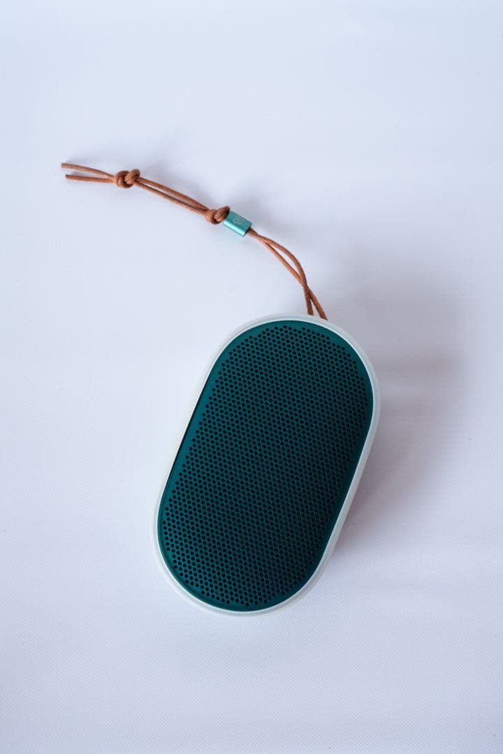 B&O ポータブルBluetoothスピーカー Beoplay P2 美品