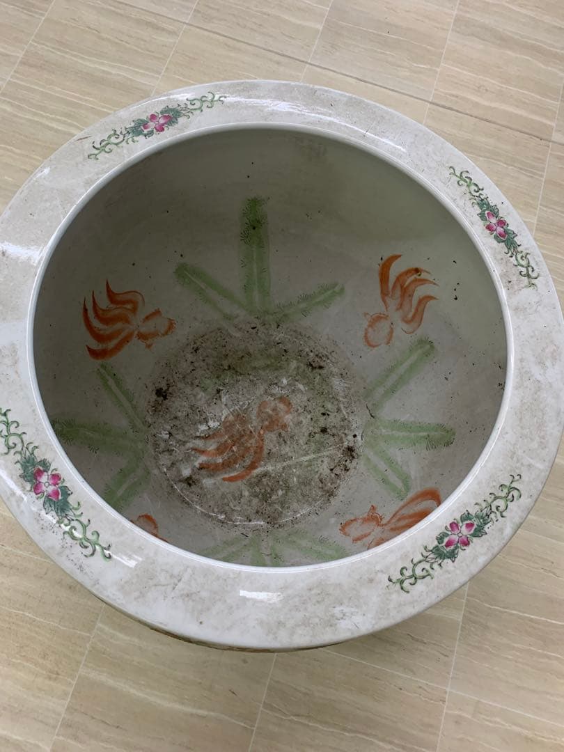 大きめの陶器製水鉢 花と鳥の絵柄