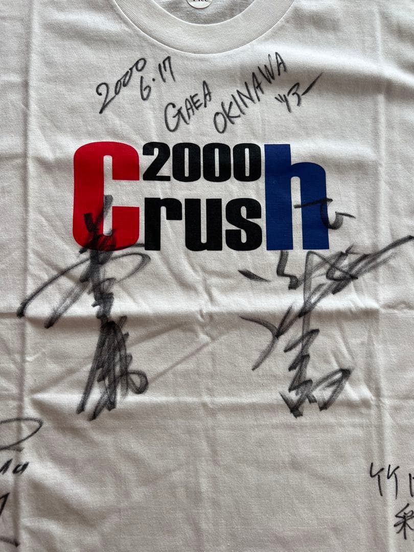 クラッシュ2000 GAEA沖縄ツアー 直筆サインTシャツ　長与千種