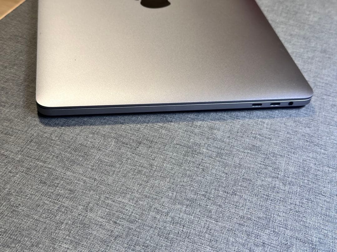 MacBook PRO 13インチ　i7-16-1TB office搭載