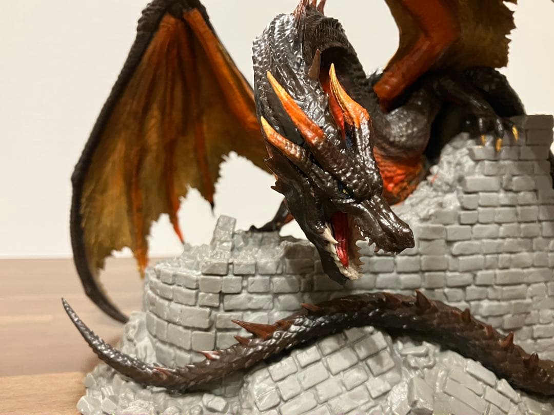 一番くじ　モンスターハンター　ミラボレアス　フィギュア(リペイント)