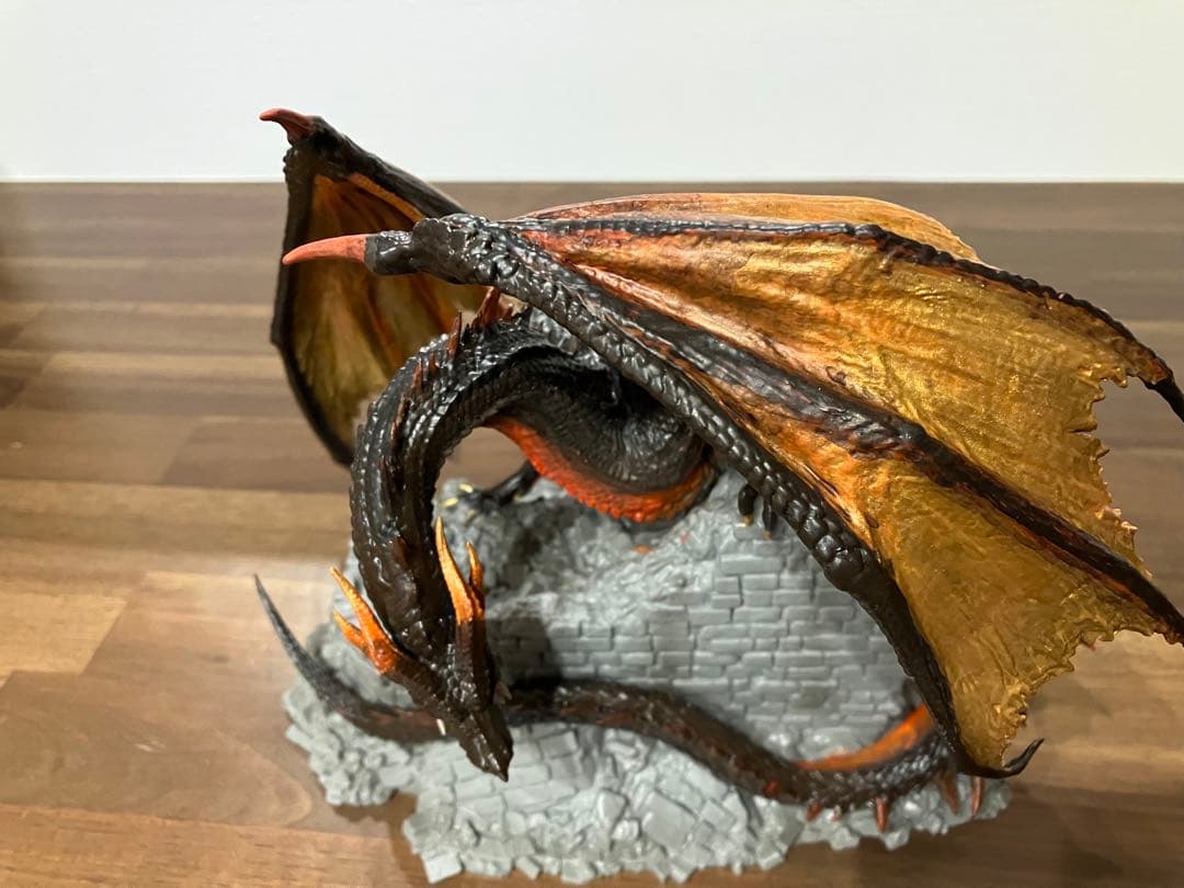 一番くじ　モンスターハンター　ミラボレアス　フィギュア(リペイント)