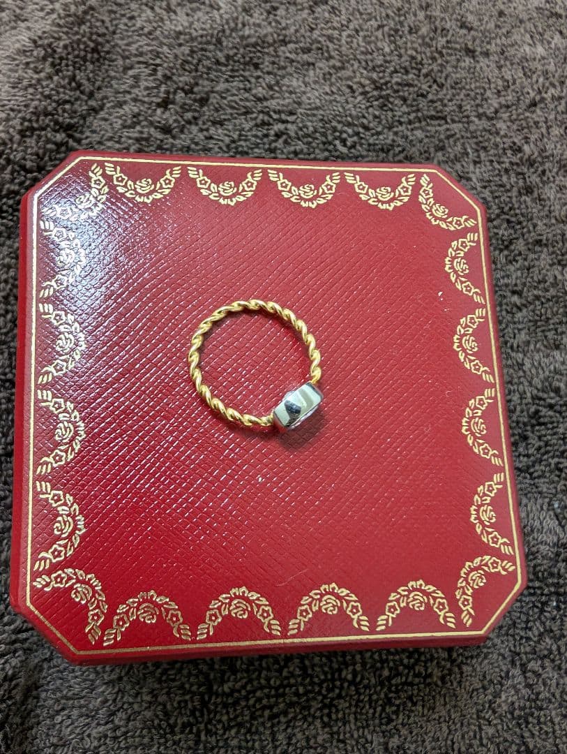 美品サファイアとプラチナ18金の指輪9号