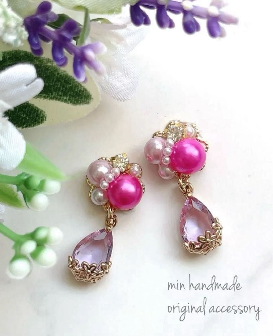 パープル系　ビジュー　ピアス　ハンドメイド　イヤリング変更可能
