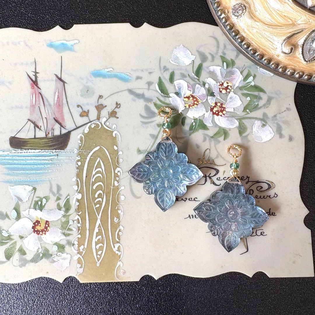 《RiSaO＊様》ブラックオニキス&MOPフラワーカービング＊チャーム